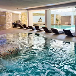 **** Hotel Atlantis Wellness & Conference Węgry